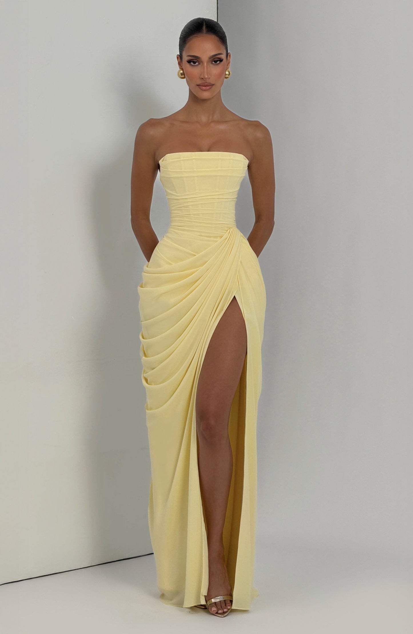 Alma | Vestido largo con abertura lateral